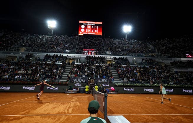 (260508) -- ROME, May 8, 2026 -- Photo taken on May 7, 2026 shows the general view of the women s singles second round match between Aryna Sabalenka of Belarus and Barbora Krejcikova of the Czech Republic at the WTA, Tennis Damen Italian Open in Rome, Italy. ) (SP)ITALY-ROME-TENNIS-WTA-ITALIAN OPEN-WOMEN S SINGLES WangxKaiyan 