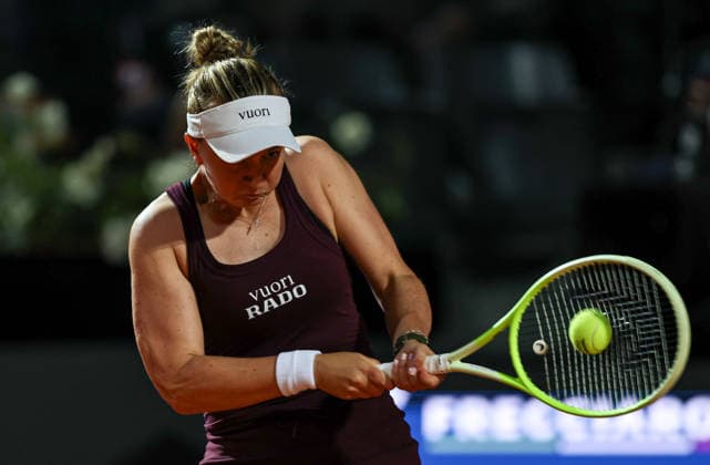 (260508) -- ROME, May 8, 2026 -- Barbora Krejcikova hits a return during the women s singles second round match between Aryna Sabalenka of Belarus and Barbora Krejcikova of the Czech Republic at the WTA, Tennis Damen Italian Open in Rome, Italy, May 7, 2026. ) (SP)ITALY-ROME-TENNIS-WTA-ITALIAN OPEN-WOMEN S SINGLES WangxKaiyan 