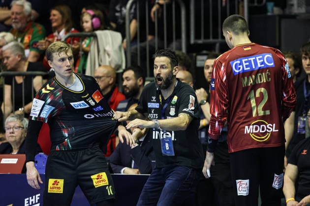 Coach Bennet Wiegert with Gisli Kristjansson SC Magdeburg,10 and goalkeeper Matej Mandic SC Magdeburg,12 Quarterfinals Handball Machineseeker Champions League Season 2025 2026 SC Magdeburg vs SC Pick Szeged at the GETEC Arena in Magdeburg Handball,Germany,07 05 2026