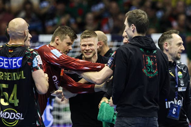 from l Oscar Bergendahl SC Magdeburg,54 , Goalkeeper Sergey Hernandez Ferrer SC Magdeburg,1 , Sebastian Barthold SC Magdeburg,25 , Goalkeeper Nikola Portner SC Magdeburg,80 Quarterfinals Handball Machineseeker Champions League Season 2025 2026 SC Magdeburg vs SC Pick Szeged at the GETEC Arena in Magdeburg Action,Handball,Germany,07 05 2026