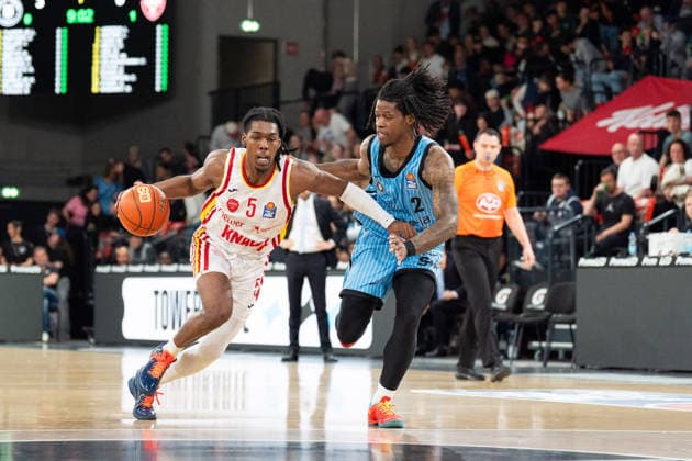 Marcus Carr Wuerzburg Baskets, 5 on the dribble Leonard Thorpe Jr Veolia Towers Hamburg, 02 , GER, Veolia Towers Hamburg vs Fitness First Wuerzburg Baskets, Basketball, BBL, Matchday 33, Season 2025 2026, 07 05 2026 GER, Veolia Towers Hamburg vs Fitness First Wuerzburg Baskets, Basketball, BBL, Matchday 33, Season 2025 2026, 07 05 2026 Hamburg Copyright: xEibner-Pressefoto MaxxVincenx EP_MVN