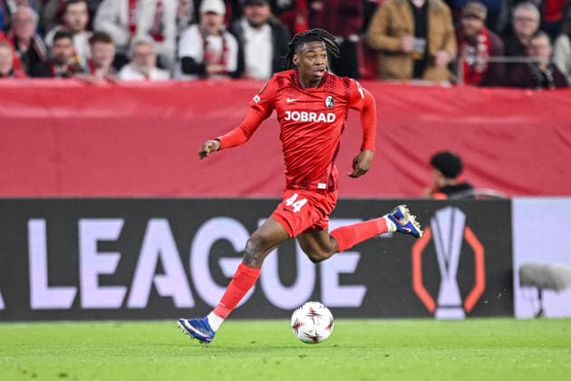 Football: Johan Manzambi set to move from SC Freiburg to Aston Villa or Newcastle United – archive photos