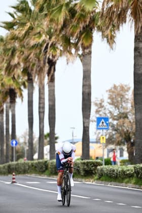 UCI Para Cycling Road World Cup: Round 3 Picture by Olly Hassell SWpix.com - 08 05 2026 - Cycling - UCI Para Cycling Road World Cup: Round 3 - Pescara, Abruzzo, Italy - Men C3 Individual Time Trial (ITT) - Jacob Smith (Great Britain) Copyright: x xSWpix.comx(t axPhotographyxHubxLtd)xOllyxHassell SWpix.comx SWP-3030-13871