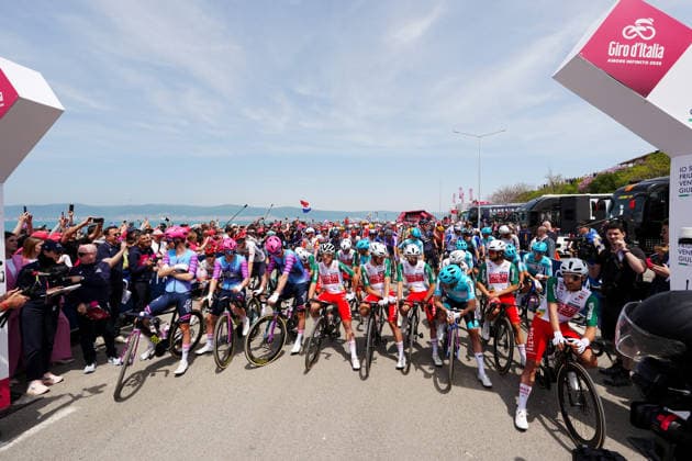 The start of the race during Stage 1 of the Giro d™Italia, from Nessebar to Burgas, Bulgaria, Friday, May 8, 2026.  Copyright: xMassimoxPaolone LaPressex