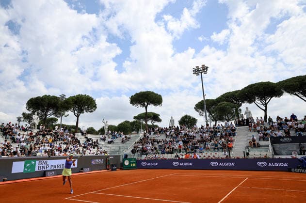 (260508) -- ROME, May 8, 2026 -- Alexandra Eala hits a return during the women s singles round of 64 match between Wang Xinyu of China and Alexandra Eala of the Philippines at the WTA, Tennis Damen Italian Open in Rome, Italy, May 8, 2026. ) (SP)ITALY-ROME-TENNIS-WTA-ITALIAN OPEN-WOMEN S SINGLES WangxKaiyan 