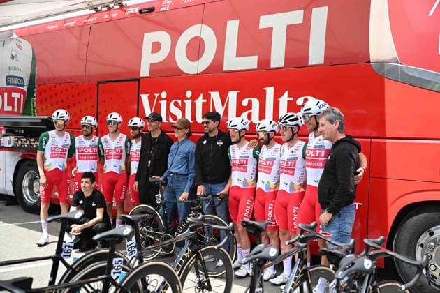 08-05-2026 Giro D italia; Tappa 01 Nessebar - Burgas; 2026, Polti - Visitmalta; Basso, Ivan; Ellena, Giovanni; Polti, Francesca; Nessebar; 