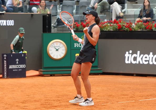 May 8, 2026, Rome, Lazio, Italy: IGA SWIATEK of Poland after the match against C. McNally of USA in the second round of tennis tournament WTA, Tennis Damen 1000 Internazionali BNL Dâ€⠢Italia, Rome, Italy. Swiatek won 6:1, 6:7 (5-7), 6:3 Tennis, Internazionali BNL Dâ€⠢Italia 2026 - Iga Swiatek 6:1, 6:7 (5-7), 6:3 - ZUMAc278 20260508_zsp_c278_002 Copyright: xMarcinxCholewinskix