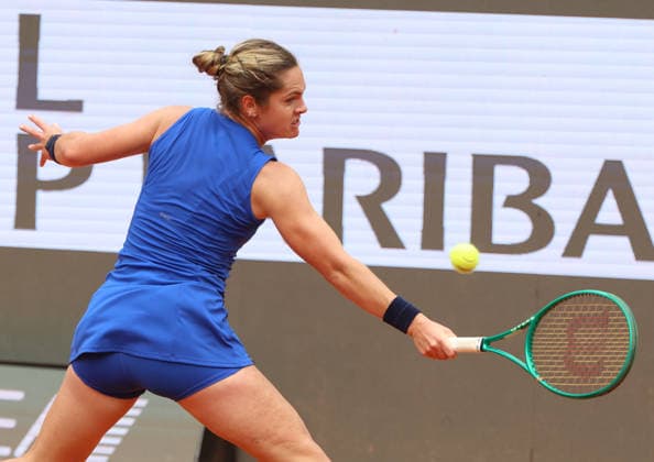 May 8, 2026, Rome, Lazio, Italy: CATY MCNALLY of USA during the match against I. Swiatek of Poland in the second round of tennis tournament WTA, Tennis Damen 1000 Internazionali BNL DÃ¢â‚¬â ¢Italia, Rome, Italy. McNally lost 1:6, 7:6 (7-5), 3:6. Rome Italy - ZUMAc278 20260508_zsp_c278_033 Copyright: xMarcinxCholewinskix