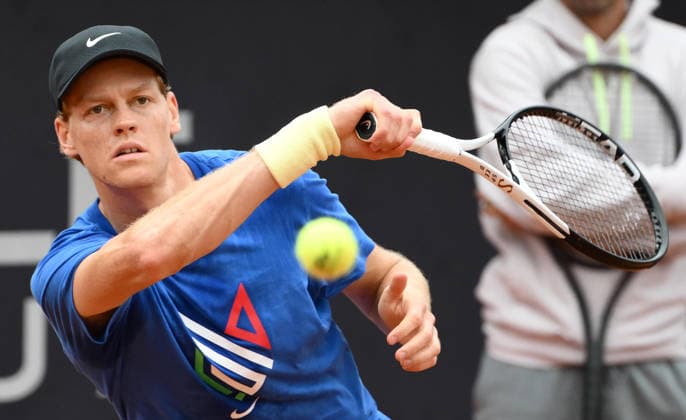 May 8, 2026, Rome: Jannik Sinner of Italy in action during a training session with Flavio Cobolli of Italy (not pictured) at the Italian Open tennis tournament in Rome, Italy, 08 May 2026. ANSA ETTORE FERRARI Italian Open Tennis Tournament  - ZUMAa110 20260508_zaf_a110_076 Copyright: xEttorexFerrarix