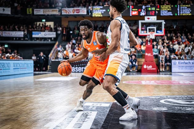 1 Basketball Bundesliga, easyCredit BBL, Season 2025 2026, Men, Main Round, 33 Matchday, 08 05 2026, RASTA Vechta Rostock Seawolves TJ Bamba 5 RASTA Vechta in action Vechta RASTA Dome Lower Saxony Germany