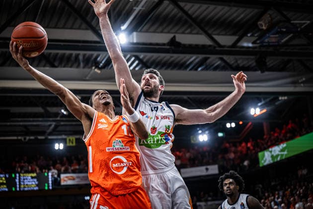 1 Basketball Bundesliga, easyCredit BBL, Season 2025 2026, Men, Main Round, 33 Matchday, 08 05 2026, RASTA Vechta Rostock Seawolves Alonzo Verge 11 RASTA Vechta at the basket Vechta RASTA Dome Lower Saxony Germany