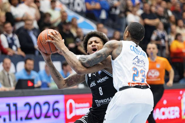 Demarcus Demonia Bamberg, 8 , Charles Callison MBC, 23 , Syntainics MBC vs BMA365 Bamberg Baskets, Basketball, 1 Bundesliga, Men, 33 Matchday, Season 2025 26, 08 05 2026 Weißenfels Stadthalle Sachsen Anhalt Germany