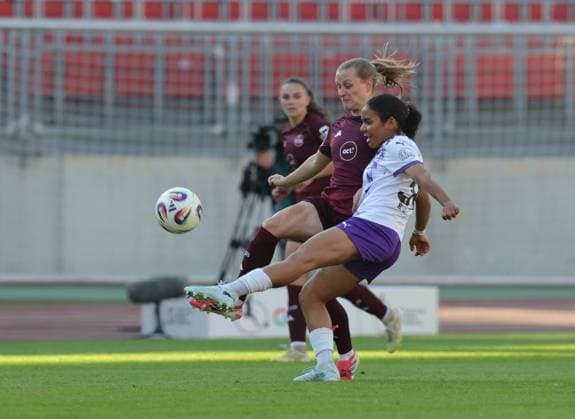 08 05 2026 Soccer Season 2025 2026 1 Womens Soccer Bundesliga 25 Matchday 1 FC Nürnberg FCN Club SGS Essen Sportfoto Zink DaMa xdaxmax Luisa Guttenberger 4, 1 FC Nürnberg FCN Ella Touon 32, SGS Essen