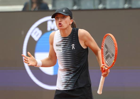 TENIS WTA, Tennis Damen 1000 RZYM 2026 08052026 N Z IGA SWIATEK W TRAKCIE MECZU DRUGIEJ RUNDY TURNIEJU WTA 1000 INTERNAZIONALI BNL D™ITALIA W RZYMIE MARCIN CHOLEWINSKI NEWSPIX.PL TENIS WTA 1000 ROME 2026 08052026 IGA SWIATEK DURING THE MATCH IN THE SECOND ROUND OF INTERNAZIONALI BNL D™ITALIA IN ROME NEWSPIX.PL --- newspix.pl 