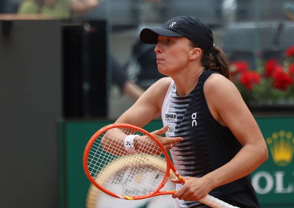 TENIS WTA, Tennis Damen 1000 RZYM 2026 08052026 N Z IGA SWIATEK W TRAKCIE MECZU DRUGIEJ RUNDY TURNIEJU WTA 1000 INTERNAZIONALI BNL D™ITALIA W RZYMIE MARCIN CHOLEWINSKI NEWSPIX.PL TENIS WTA 1000 ROME 2026 08052026 IGA SWIATEK DURING THE MATCH IN THE SECOND ROUND OF INTERNAZIONALI BNL D™ITALIA IN ROME NEWSPIX.PL --- newspix.pl 