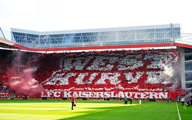 Football 2 Bundesliga Season 2025 26 1 FC Kaiserslautern 08 05 2026 Fritz Walter Stadion 1 FC Kaiserslautern fck Arminia Bielefeld bi Lauterer Choreografie zum letzten Heimspiel 1 FC Kaiserslautern