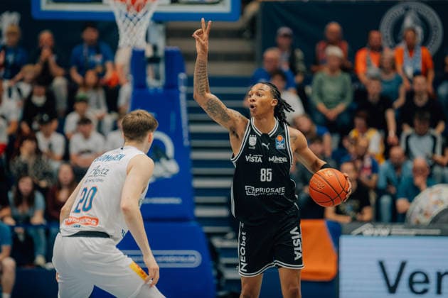 BB TS Men Syntainics MBC BMA365 Bamberg Baskets Austin Crowley BMA365 Bamberg Baskets during the 2025 2026 season in the EasyCredit Bundesliga between Syntainics MBC and BMA365 Bamberg Baskets at Stadthalle Weissenfels on May 8, 2026 in Weissenfels, Sachsen Anhalt, Germany