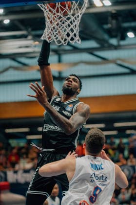 BB TS Men Syntainics MBC BMA365 Bamberg Baskets Ejiofor Onu BMA365 Bamberg Baskets during the 2025 2026 season in the EasyCredit Bundesliga between Syntainics MBC and BMA365 Bamberg Baskets at Stadthalle Weissenfels on May 8, 2026 in Weissenfels, Sachsen Anhalt, Germany