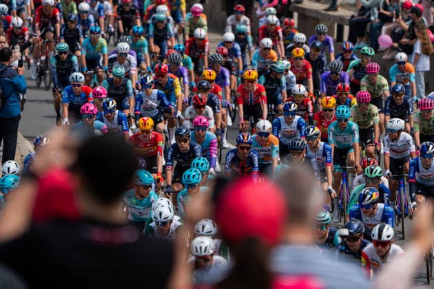 Giro D Italia 1-st Stage - Nessebar - Burgas Cyclists pass by the mill of Nessebar during the official start of the 109th Giro d Italia in Nessebar, Bulgaria, on May 8, 2026. Nessebar Bulgaria  Copyright: xHristoxRusevx originalFilename:rusev-notitle260508_np3Zu.jpg