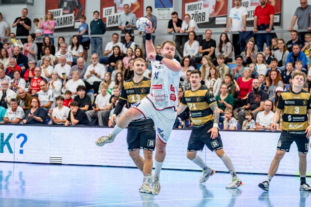 2 Handball Bundesliga TV Hüttenberg HC Elbflorenz Dresden, 08 05 26 Moritz Zörb TV Hüttenberg, 14 , Anton Preußner HC Elbflorenz Dresden, 13 , Oliver Seidler HC Elbflorenz Dresden, 71 , Louis Bensch HC Elbflorenz, 3 2 Handball Bundesliga TV Hüttenberg HC Elbflorenz Dresden Hüttenberg, 08 05 26 Copyright: xBEAUTIFULxSPORTS Roeczeyx