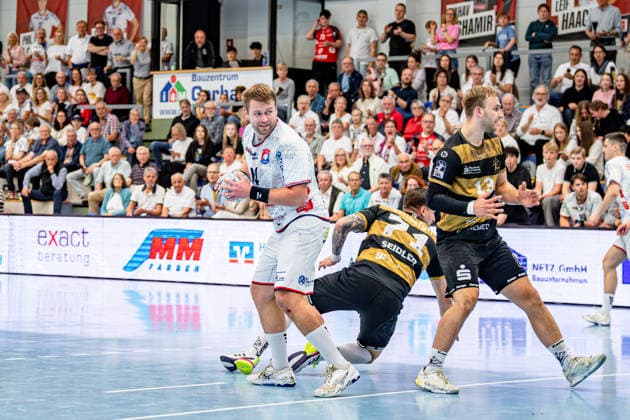 2 Handball Bundesliga TV Hüttenberg HC Elbflorenz Dresden, 08 05 26 Moritz Zörb TV Hüttenberg, 14 , Oliver Seidler HC Elbflorenz Dresden, 71 , Anton Preußner HC Elbflorenz Dresden, 13 2 Handball Bundesliga TV Hüttenberg HC Elbflorenz Dresden Hüttenberg, 08 05 26 Copyright: xBEAUTIFULxSPORTS Roeczeyx