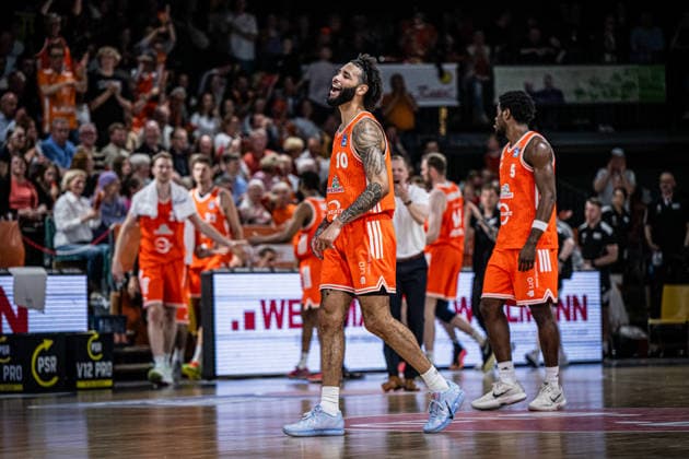 1 Basketball Bundesliga, easyCredit BBL, Season 2025 2026, Men, Main Round, Matchday 33, 08 05 2026, RASTA Vechta Rostock Seawolves Tevin Brown 10 RASTA Vechta during the game Vechta RASTA Dome Lower Saxony Germany