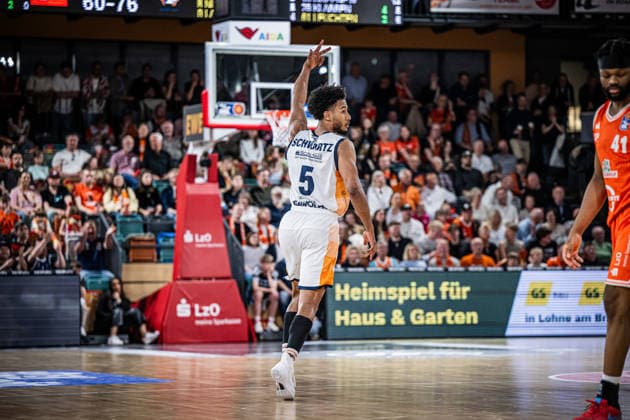 1 Basketball Bundesliga, easyCredit BBL, Season 2025 2026, Men, Main Round, Matchday 33, 08 05 2026, RASTA Vechta Rostock Seawolves D Shawn Schwartz 5 Rostock Seawolves shows emotions during the game Vechta RASTA Dome Lower Saxony Germany