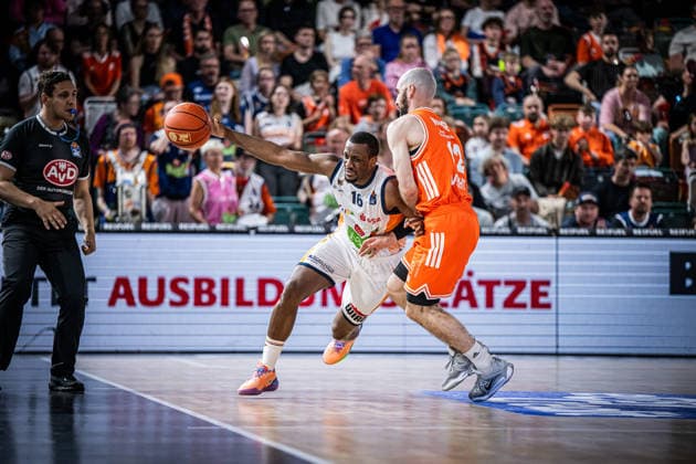 1 Basketball Bundesliga, easyCredit BBL, Season 2025 2026, Men, Main Round, 33 Matchday, 08 05 2026, RASTA Vechta Rostock Seawolves Phillip Greene 16 Rostock Seawolves in action Vechta RASTA Dome Lower Saxony Germany