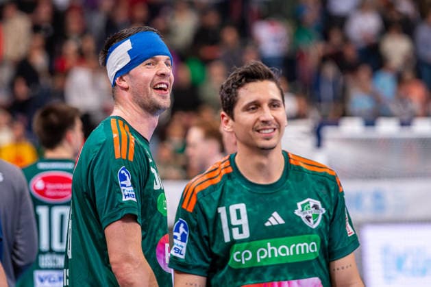 Hannes Feise TSV Hannover Burgdorf, No. 56 v l , TSV Hannover Burgdorf green against SC DHfK Leipzig white on matchday 31 of the 2025 2026 season in the DAIKIN Handball Bundesliga 08 05 2026, ZAG Arena Hannover, GER , Copyright: xJanxGuentherx xTSVxHannover-Burgdorfx