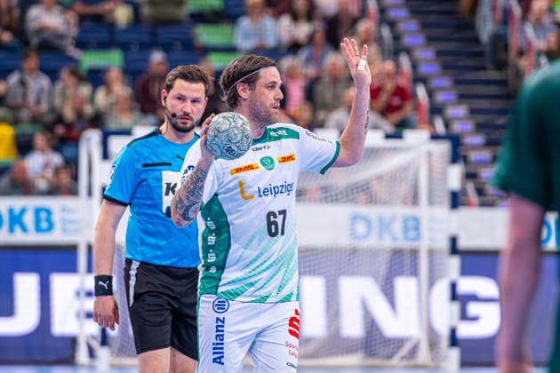 Dean BombaÄ SC DHfK Leipzig, No. 67 v l , TSV Hannover Burgdorf green against SC DHfK Leipzig white on matchday 31 of the 2025 2026 season in the DAIKIN Handball Bundesliga 08 05 2026, ZAG Arena Hannover, GER , Copyright: xJanxGuentherx xTSVxHannover-Burgdorfx