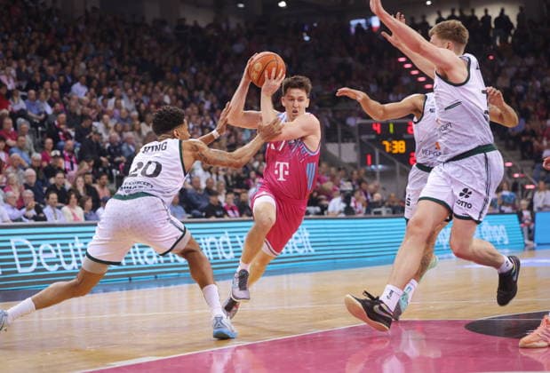 Grayson Murphy Telekom Baskets Bonn vs VET CONCEPT Gladiators Trier 33 Speiltag season 2025 26