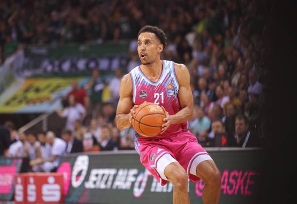 Joel Aminu Telekom Baskets Bonn vs VET CONCEPT Gladiators Trier 33 Speiltag season 2025 26
