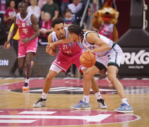 Joel Aminu Telekom Baskets Bonn vs VET CONCEPT Gladiators Trier 33 Speiltag season 2025 26