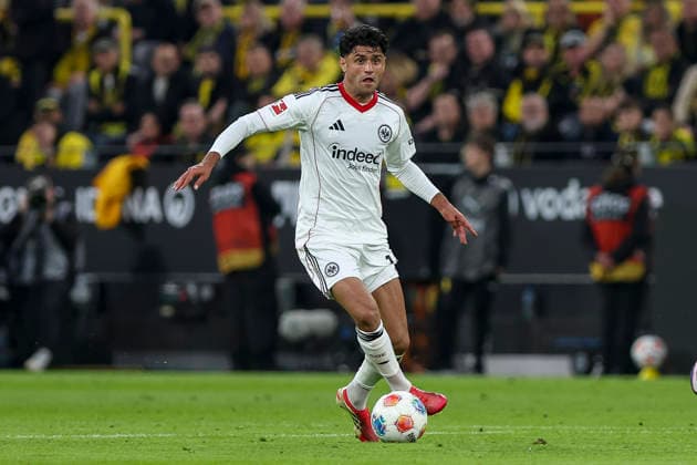 08 05 2026, GER, Soccer, Men, 1 BL, Season 2025 2026, Borussia Dortmund Eintracht Frankfurt Mahmoud Dahoud SGE in action on the ball, single action Dortmund Signal Iduna Park North Rhine-Westphalia Germany Copyright: xAdrianxSchlüterx