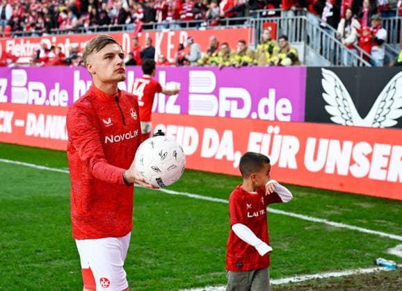 Soccer 2 Bundesliga Season 2025 26 1 FC Kaiserslautern 08 05 2026 Fritz Walter Stadion 1 FC Kaiserslautern fck Arminia Bielefeld bi 2 0 Norman BASSETTE 1 FC Kaiserslautern 1 FC Kaiserslautern