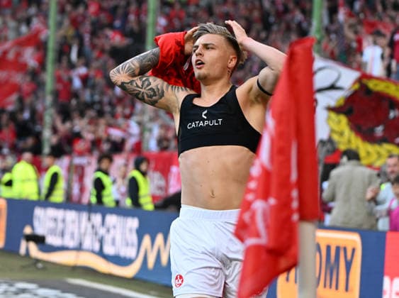 Football 2 Bundesliga Season 2025 26 1 FC Kaiserslautern 08 05 2026 Fritz Walter Stadion 1 FC Kaiserslautern fck Arminia Bielefeld bi 2 0 Disappointed Norman BASSETTE 1 FC Kaiserslautern , his goal for 3 0 was disallowed 1 FC Kaiserslautern