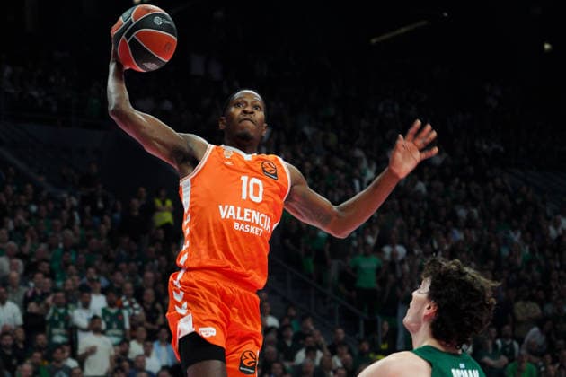 May 8, 2026, Athens, Athens, Greece: OMARI MOORE dunks the ball during the EuroLeague Playoffs Game 4 between Panathinaikos and Valencia at Telekom Center Athens in Athens, Greece on May 8, 2026. Athens Greece - ZUMAa226 20260508_zip_a226_010 Copyright: xGiorgosxArapekosx