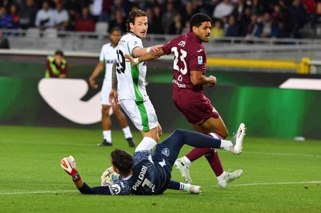 Foto IPP Massimo Rana Torino 08-045-2026 Calcio Campionato di Serie A 2025 2026 Torino-Sassuolo nella foto alberto paleari Italy Photo Press - World Copyright italy ITALY  Copyright: xR4924_italyphotopressx
