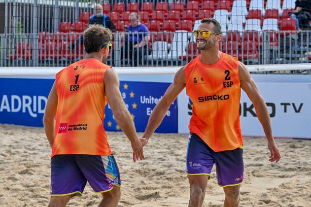 May 8, 2026, Madrid, Madrid, Spain: PABLO PEREZ SUAREZ of Spain and NATHAN MATOS of Spain during the men s preliminary round match (Pool C) between the German national team, Nationalteam and the Spanish national team, held at the Beach Pro Tour Futures Madrid 2026 at the Parque Deportivo Puerta de Hierro on May 8, 2026, in Madrid, Spain. Madrid Spain - ZUMAc312 20260508_zsp_c312_024 Copyright: xOscarxManuelxSanchezx