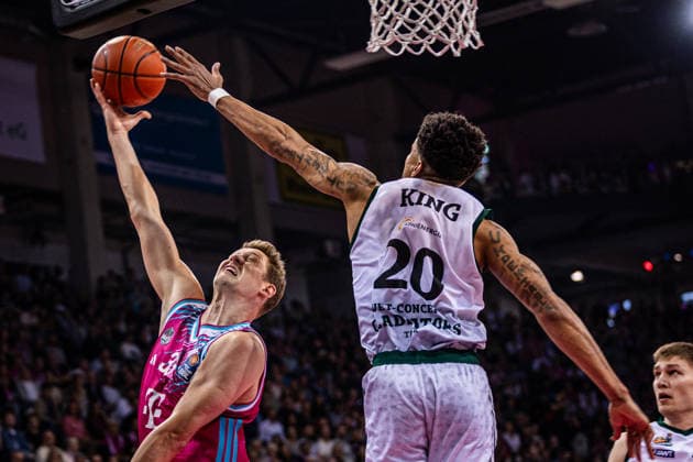 Telekom Baskets Bonn vs VET CONCEPT Gladiators Trier, 08 05 2026 Zachery Cooks Telekom Baskets Bonn 3 vs Urald King VET CONCEPT GLADIATORS TRIER 20 Telekom Baskets Bonn vs VET CONCEPT Gladiators Trier, 08 05 2026, Telekom Dome Bonn Copyright: xBEAUTIFULxSPORTS Derixx