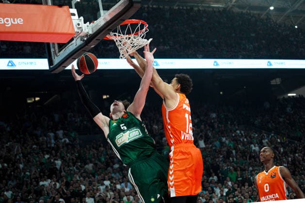 May 8, 2026, Athens, Athens, Greece: CEDI OSMAN drives the ball during the EuroLeague Playoffs Game 4 between Panathinaikos and Valencia at Telekom Center Athens in Athens, Greece on May 8, 2026. Athens Greece - ZUMAa226 20260508_zip_a226_017 Copyright: xGiorgosxArapekosx