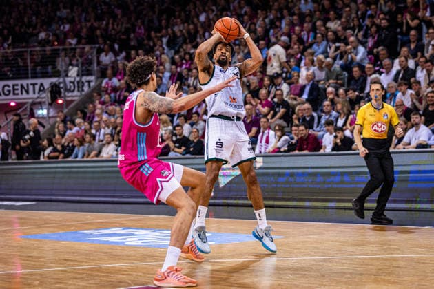 Telekom Baskets Bonn vs VET CONCEPT Gladiators Trier, 08 05 2026 Urald King VET CONCEPT GLADIATORS TRIER 20 at three Telekom Baskets Bonn vs VET CONCEPT Gladiators Trier, 08 05 2026, Telekom Dome Bonn Copyright: xBEAUTIFULxSPORTS Derixx