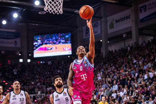 Telekom Baskets Bonn vs VET CONCEPT Gladiators Trier, 08 05 2026 Jalen Finch Telekom Baskets Bonn 0 with the easy lay-up Telekom Baskets Bonn vs VET CONCEPT Gladiators Trier, 08 05 2026, Telekom Dome Bonn Copyright: xBEAUTIFULxSPORTS Derixx