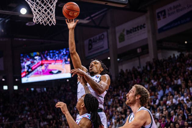 Telekom Baskets Bonn vs VET CONCEPT Gladiators Trier, 08 05 2026 George King VET CONCEPT GLADIATORS TRIER 94 scores Telekom Baskets Bonn vs VET CONCEPT Gladiators Trier, 08 05 2026, Telekom Dome Bonn Copyright: xBEAUTIFULxSPORTS Derixx