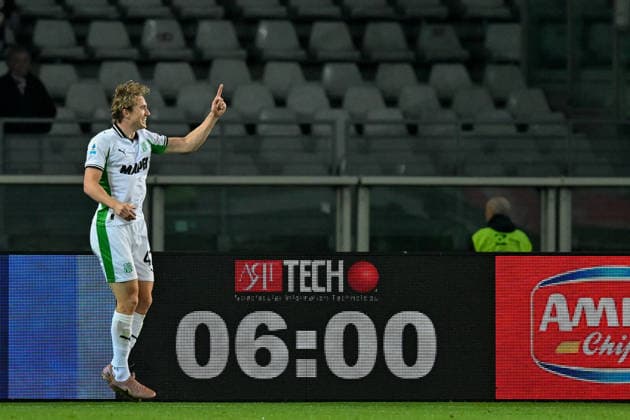 Sassuolo™s Kristian Thorstvedt celebrates after scoring a goal for his team during the Serie B soccer match between Torino and Sassuolo at the Stadio Olimpico di Torino, Italy - Friday, May 08, 2026. - Soccer .  Copyright: xTanoxPecoraro LaPressex