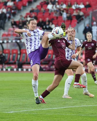 08 05 2026 Soccer Season 2025 2026 1 Women Soccer Bundesliga 25 Matchday 1 FC Nürnberg FCN Club SGS Essen Sportfoto Zink DaMa xdaxmax Lena Ostermeier 18, SGS Essen Emöke Emoeke Papai 15, 1 FC Nürnberg FCN