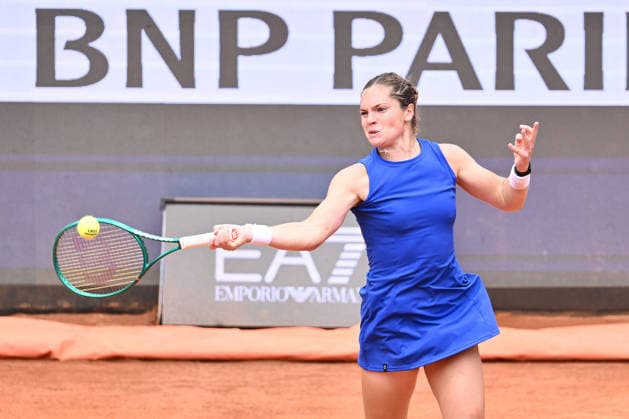 Internazionali BNL D Italia 2026 - Day Four Catherine McNally of the United States competes against Iga Natalia Swiatek of Poland during the Internazionali BNL d Italia Day Four at Foro Italico on May 8, 2026, in Rome, Italy. Rome Italy Italy  Copyright: xDomenicoxCippitellix originalFilename:cippitelli-itainter260508_nprIr.jpg