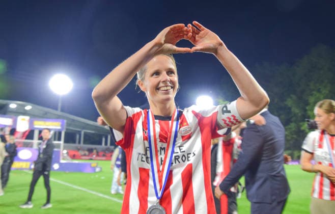 Eindhoven, Netherlands - May 08, Laura Strik (14 PSV) hearts fans PSV is champions of the Netherlands and receiving the trophee the game between PSV and ADO women at de Hertgang, Eindhoven Copyright: xArnexvanxderxBenx xSPPx Sportspressphoto_SPR142860
