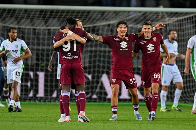 TorinoÕs players celebrating at the end of the match during the Serie A soccer match between Torino and Sassuolo at the Olimpic Stadium in Turin, Italy - Friday, May 08, 2026. - Soccer .  Copyright: xTanoxPecoraro LaPressex