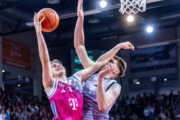 Kenan Reinhart Telekom Baskets Bonn, 08 at the basket Telekom Baskets Bonn vs VET CONCEPT Gladiators Trier, Basketball, easy Credit BBL, 33 Matchday, 2025 2026, 08 05 2026 Telekom Baskets Bonn vs VET CONCEPT Gladiators Trier, Basketball, easy Credit BBL, 33 Matchday, 2025 2026, 08 05 2026 Bonn Copyright: xEibner-Pressefoto GerhardxWingenderx EP_GWR
